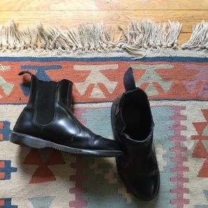 doc martens chelsea boot